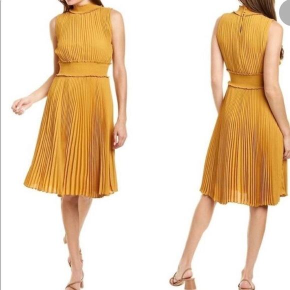 NWT NANETTE LEOPORE PALE DAFFODIL PLEATED SMOCK NECK DRESS SIZE 10 - Picture 1 of 9